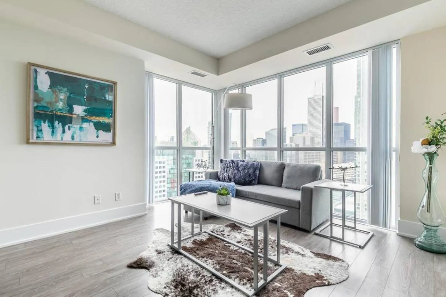 Ferienhaus Luxurious Condo 1Br-King Bed With Panoramic Views Toronto Kanada