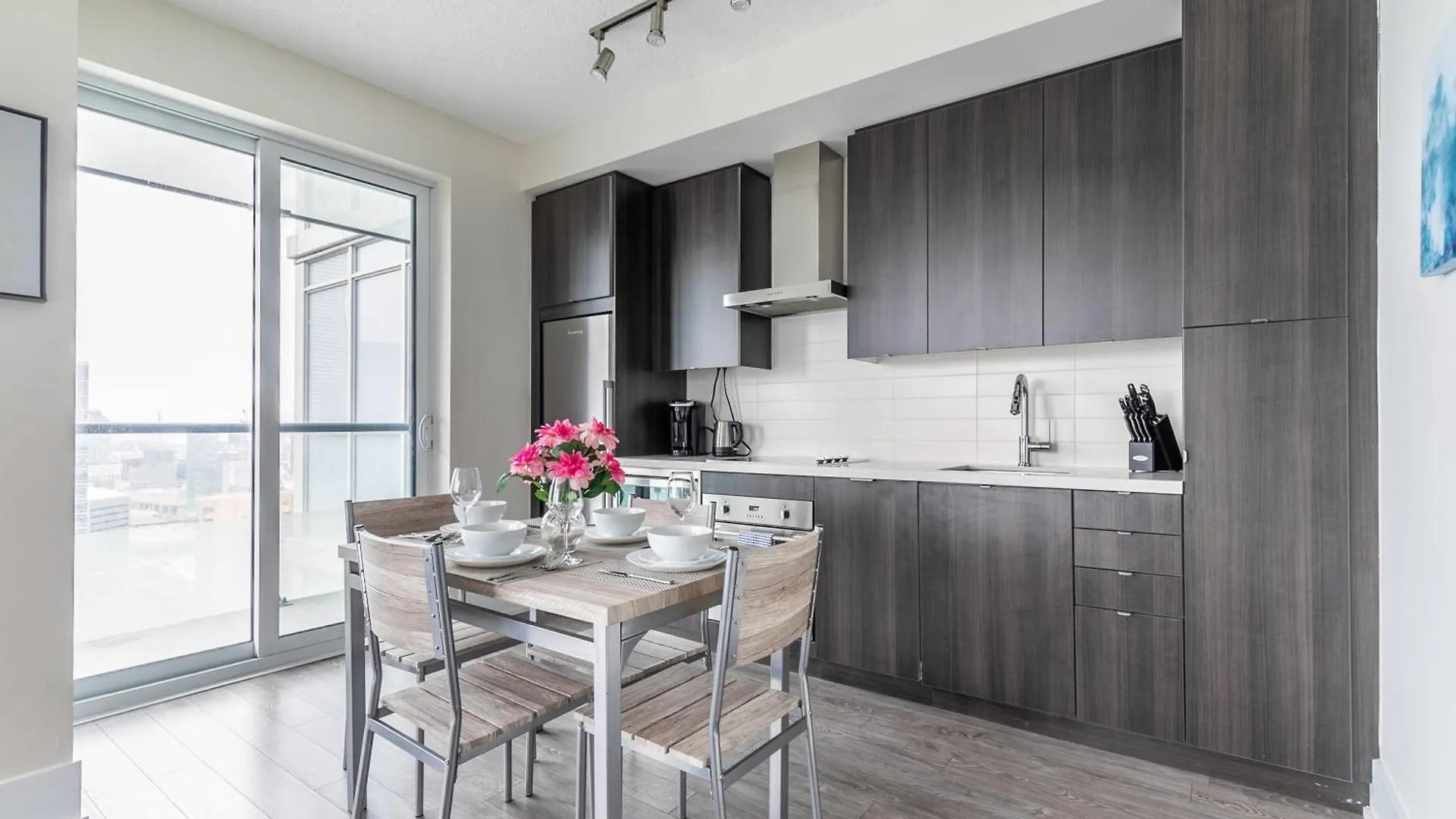 Luxurious Condo 1Br-King Bed With Panoramic Views Toronto Kanada