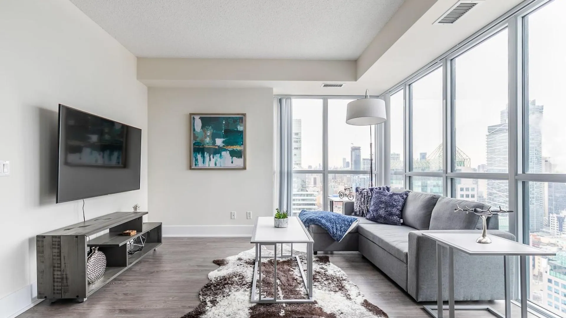 Luxurious Condo 1Br-King Bed With Panoramic Views Toronto 0*,  Kanada